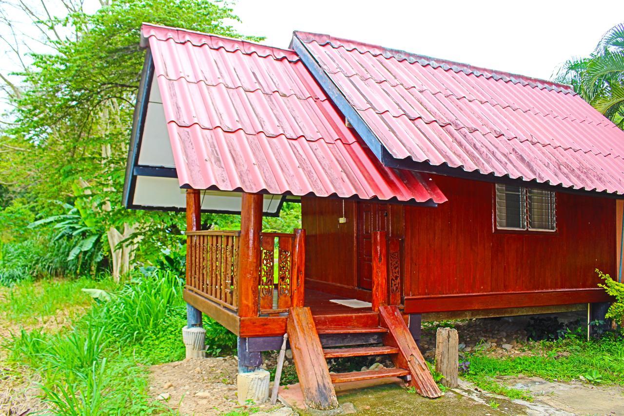 Umphangburiresort Exterior photo